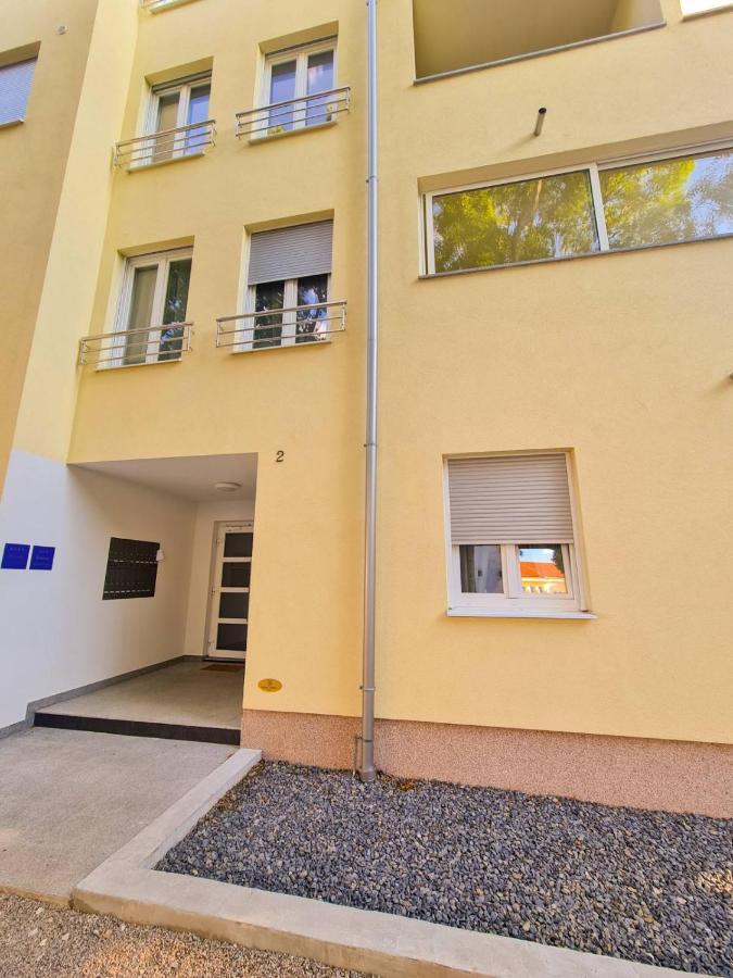 Apartamento Leon Senj  Exterior foto